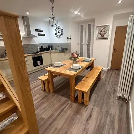 Abbys * Windermere
